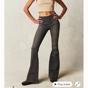 Free people We The Free Penny Pull-On Flare Jeans size 25